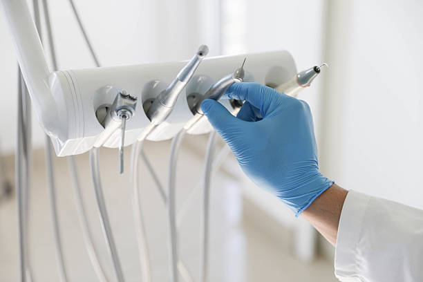 Professional Emergency Dentist technician working in Jackson, MI